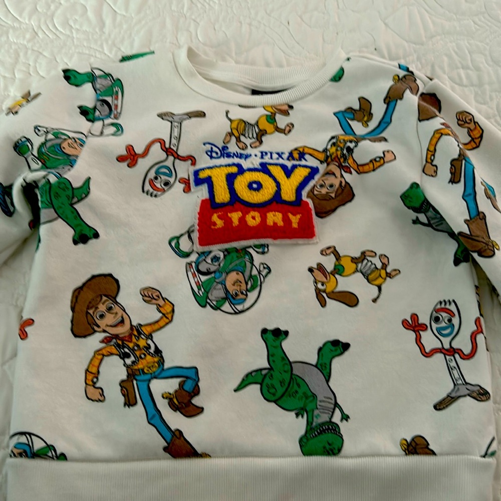 Kids Disney Sweatshirt Toy Story Design 5T Very Lightly Worn